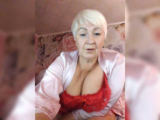 Laura-milf live cam