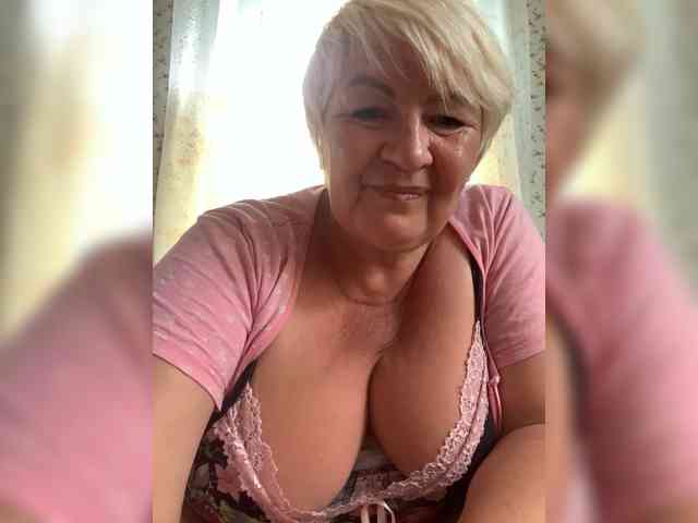 Laura-milf webcam