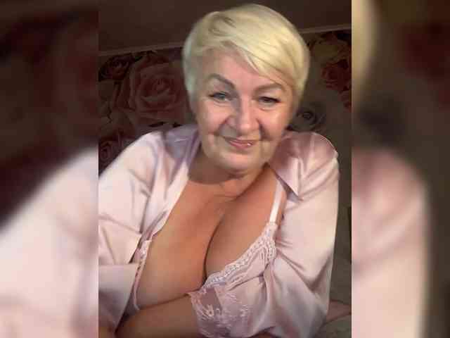 Laura-milf webcam