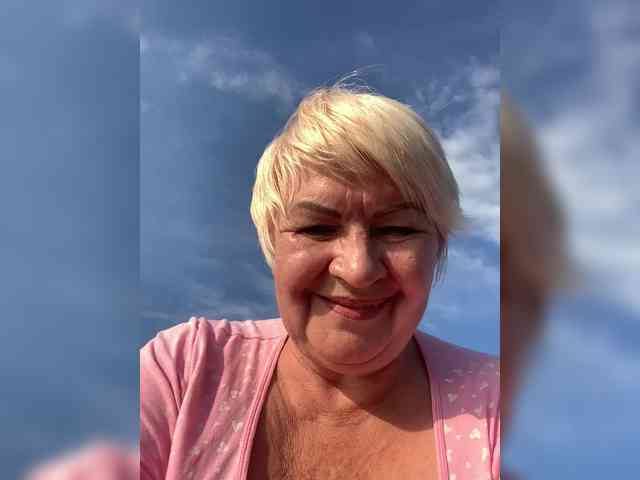 Laura-milf webcam