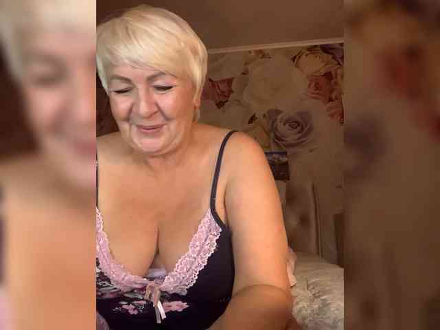 Laura-milf webcam