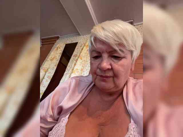 Laura-milf webcam