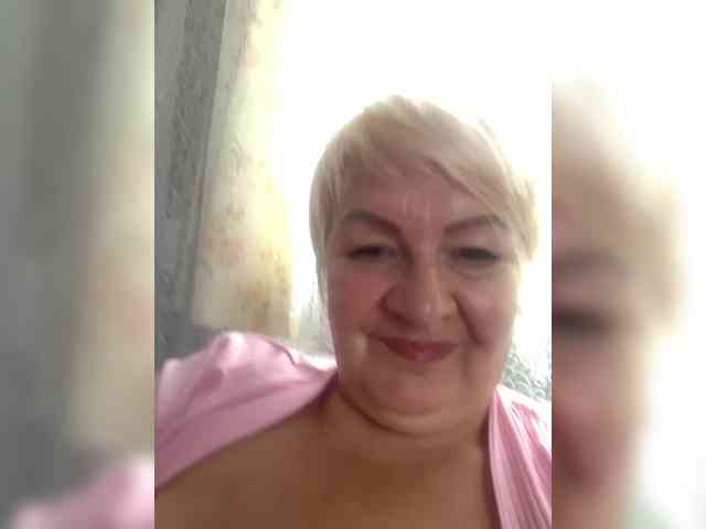Laura-milf webcam