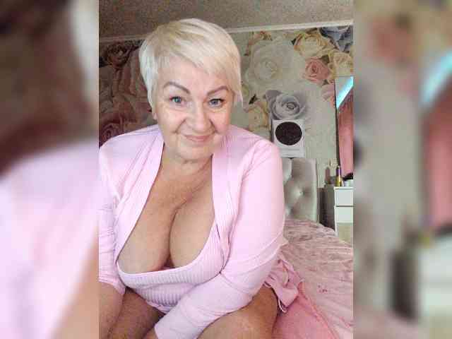 Laura-milf webcam