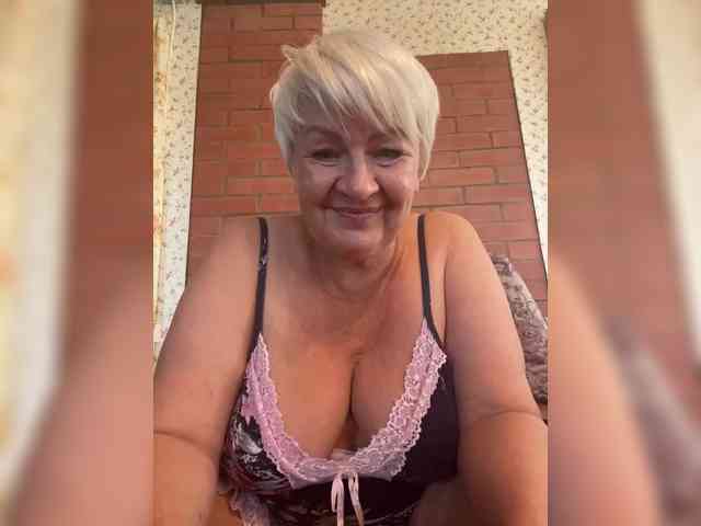 Laura-milf webcam