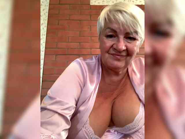 laura-milf Live Webcam on BongaCams