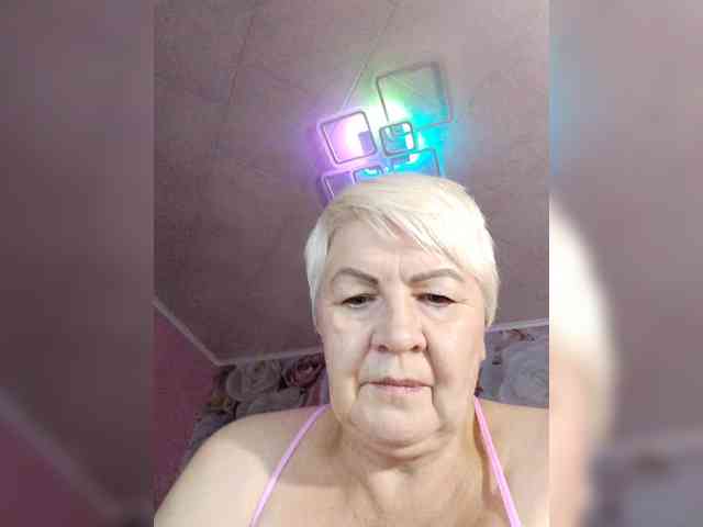 Laura-milf webcam