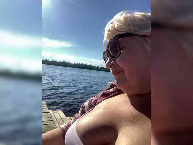 Laura-milf webcam
