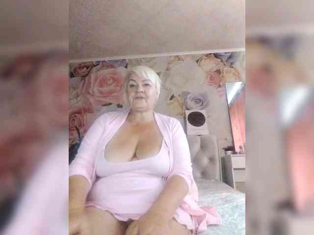 Laura-milf webcam