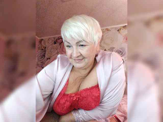 Laura-milf webcam