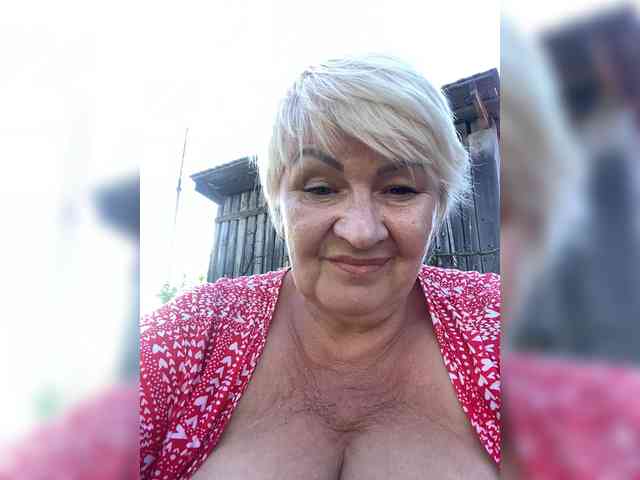 Laura-milf webcam