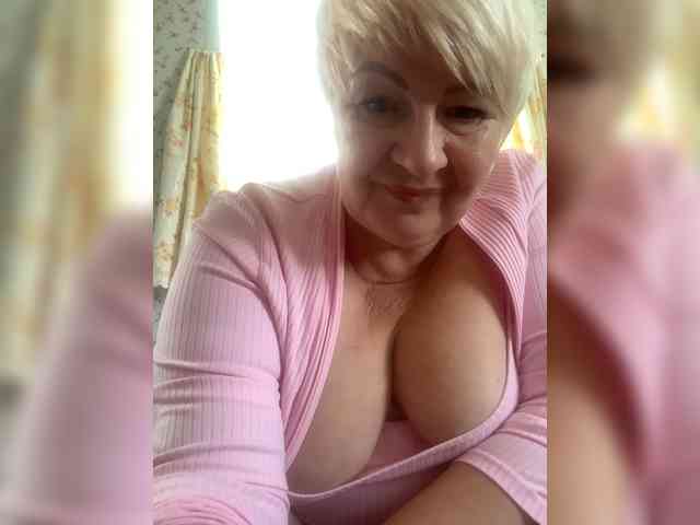Laura-milf webcam
