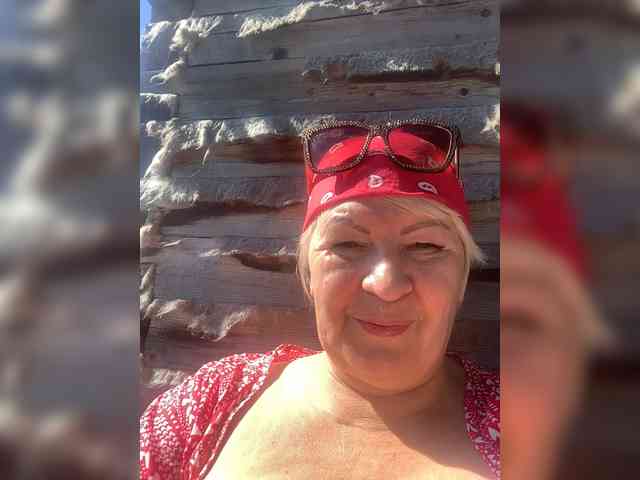 Laura-milf webcam