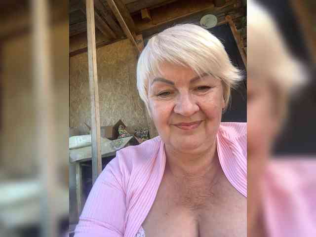 Laura-milf webcam