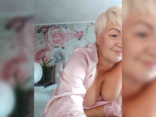 Laura-milf webcam