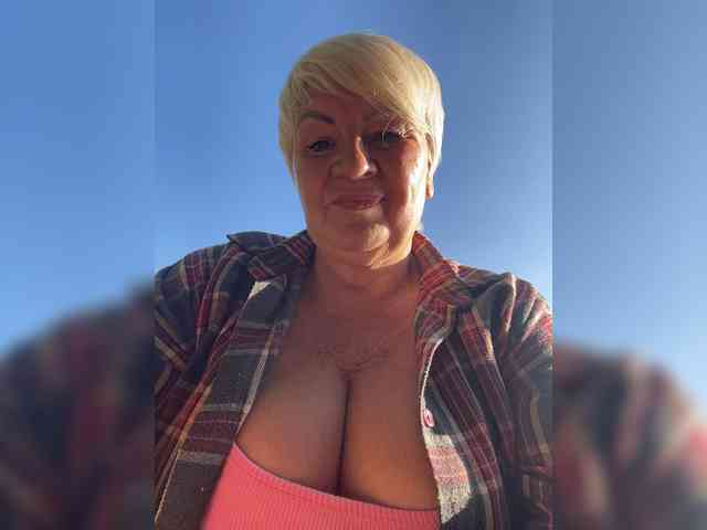 Laura-milf webcam