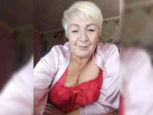 Laura-milf webcam