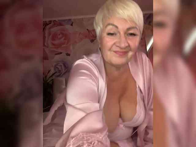 Laura-milf webcam