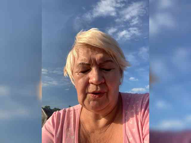 Laura-milf webcam