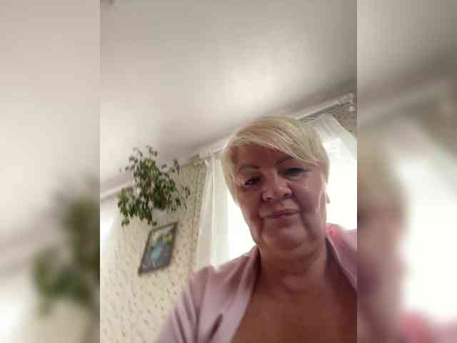 Laura-milf webcam