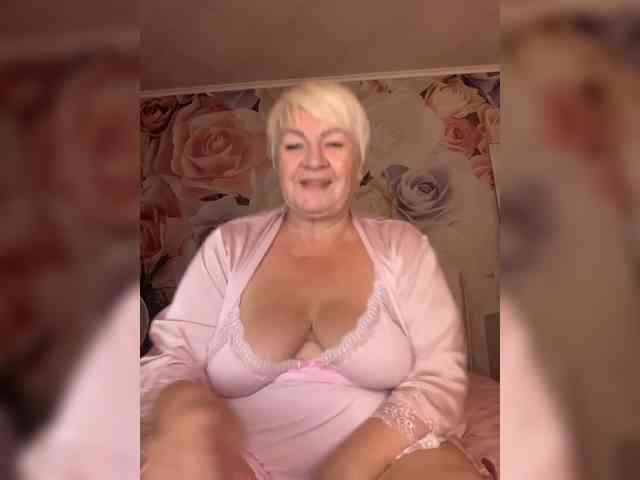 Laura-milf webcam