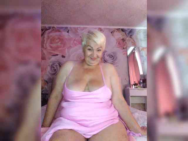 Laura-milf webcam