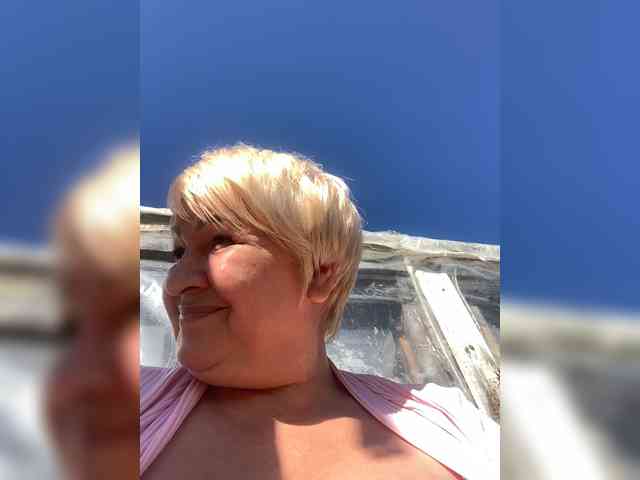Laura-milf webcam