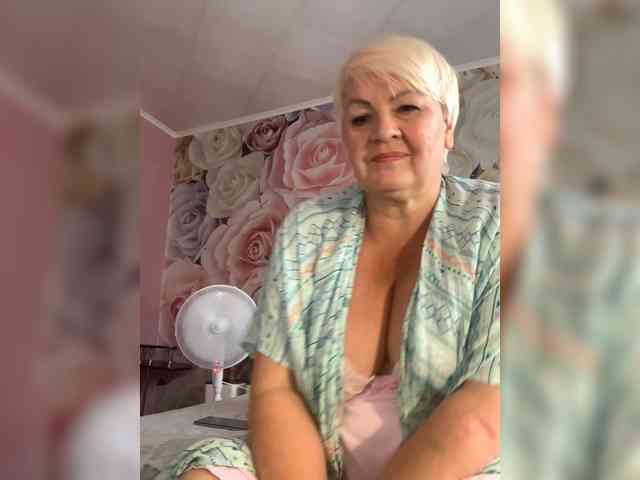 Laura-milf webcam