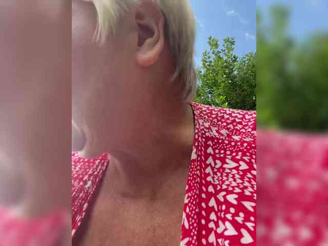Laura-milf webcam