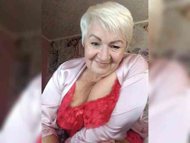 Laura-milf webcam