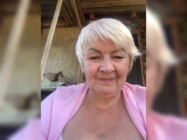 Laura-milf webcam