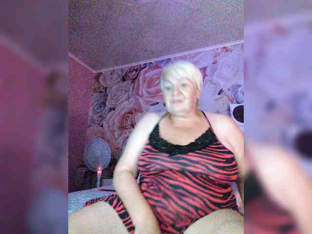 Laura-milf webcam