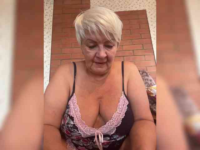 Laura-milf webcam