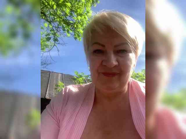 Laura-milf webcam