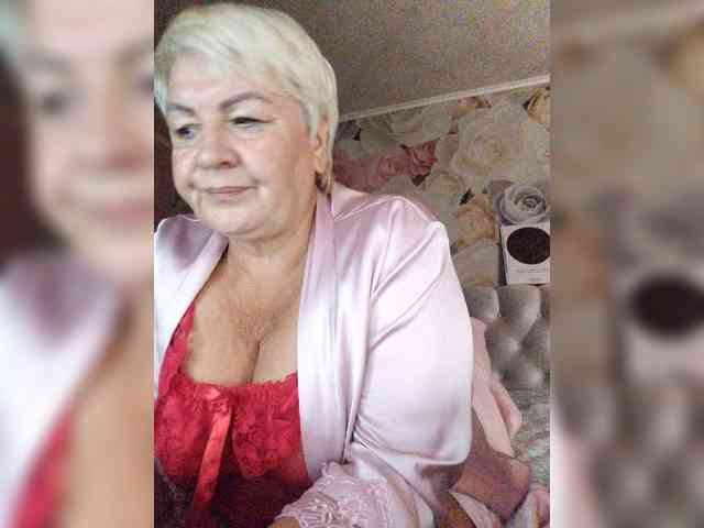 Laura-milf webcam