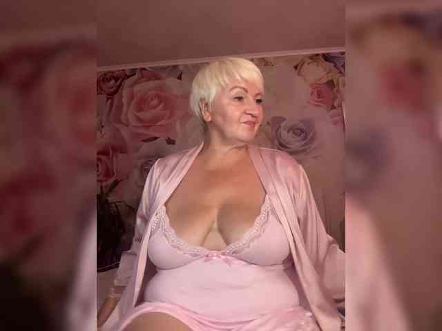 Laura-milf webcam