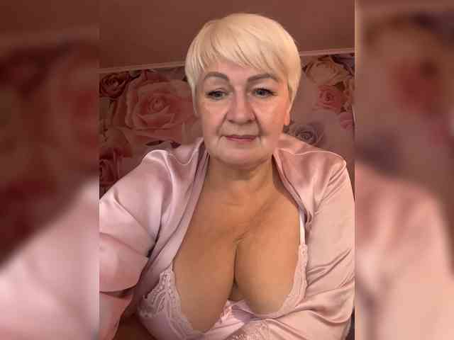 Laura-milf webcam