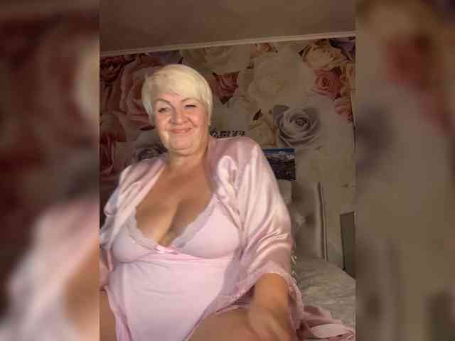 Laura-milf webcam