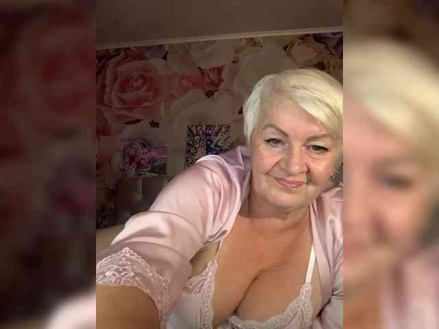 Laura-milf webcam