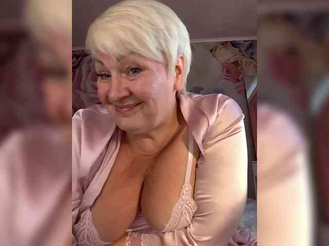 Laura-milf webcam