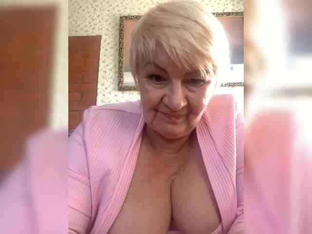 Laura-milf webcam