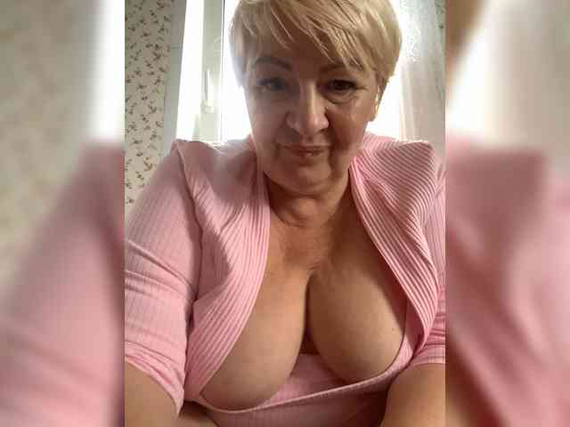Laura-milf webcam