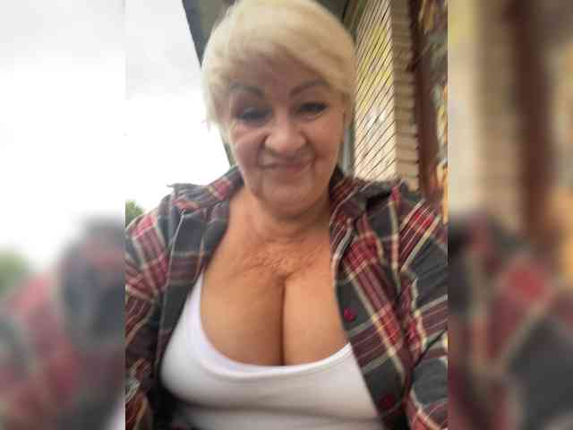 Laura-milf webcam