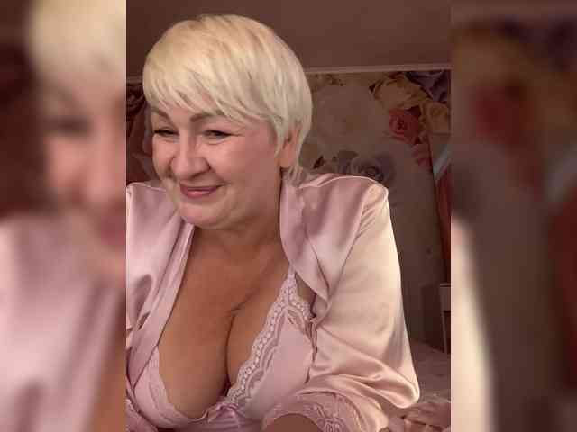 Laura-milf webcam