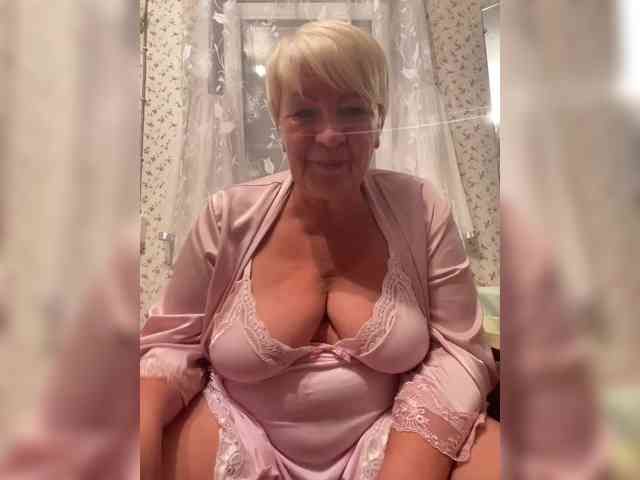 Laura-milf webcam