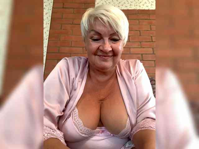 Laura-milf webcam