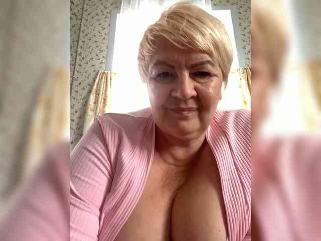 Laura-milf webcam