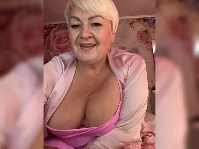 Laura-milf webcam