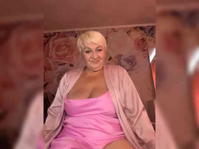 Laura-milf webcam