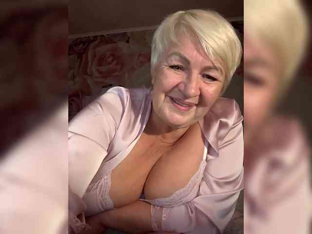 Laura-milf webcam